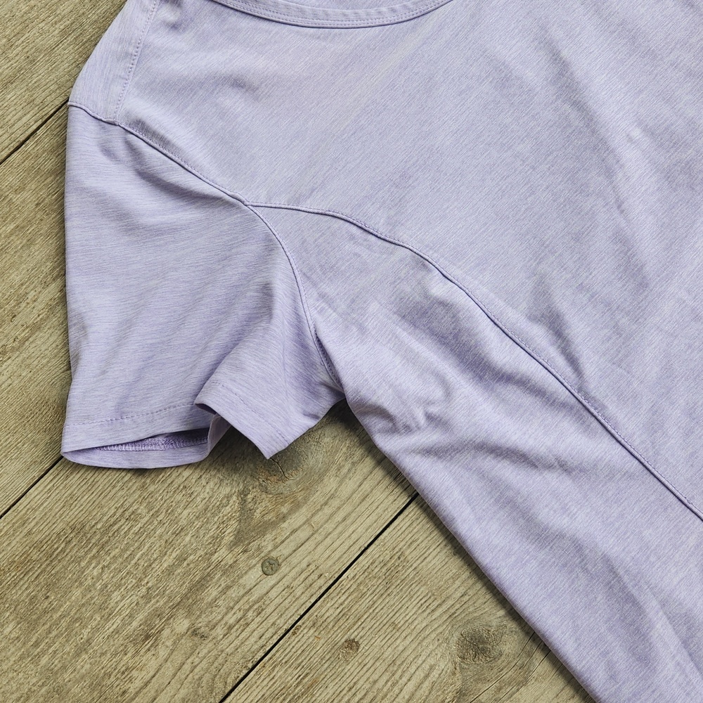 Duluth Light Purple Lavender Activewear V-Neck Workout T-Shirt Size Medium - Picture 2 of 6